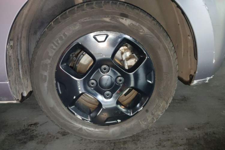Used Roewe Clever 2021 302km Excellence Edition Right Front Wheel Hub