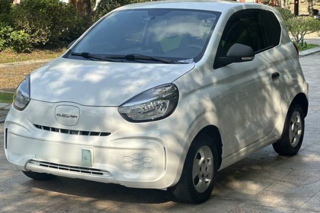 Used Roewe Clever 2021 302 km New Four-Seater Super-Efficient Version