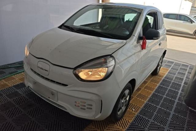 Used Roewe Clever 2021 302 km New Four-Seater Super-Efficient Version