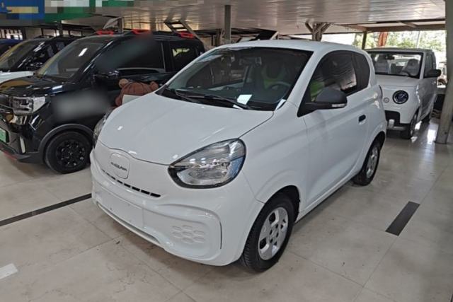 Used Roewe Clever 2021 302 km New Four-Seater Super-Efficient Version