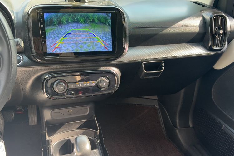 Used Roewe Clever 2021 302km All-Round Version Audio And AC Panel