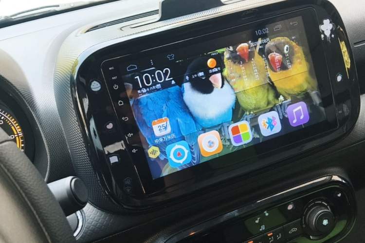Used Roewe Clever 2021 302km All-Round Version Audio And AC Panel
