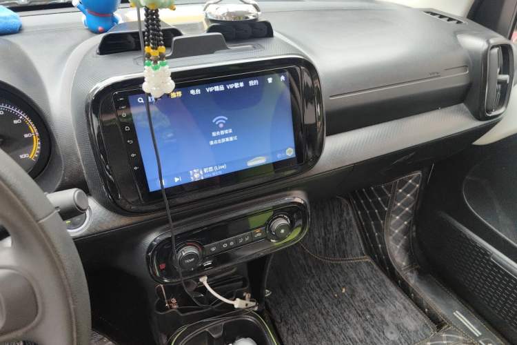 Used Roewe Clever 2021 302 km New Four-Seater Super-Efficient Version Audio And AC Panel