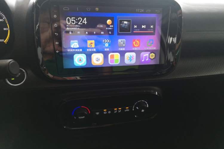Used Roewe Clever 2021 302km Excellence Edition Audio And AC Panel