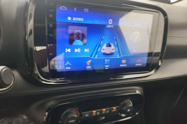 Used Roewe Clever 2021 302km All-Round Version Audio And AC Panel