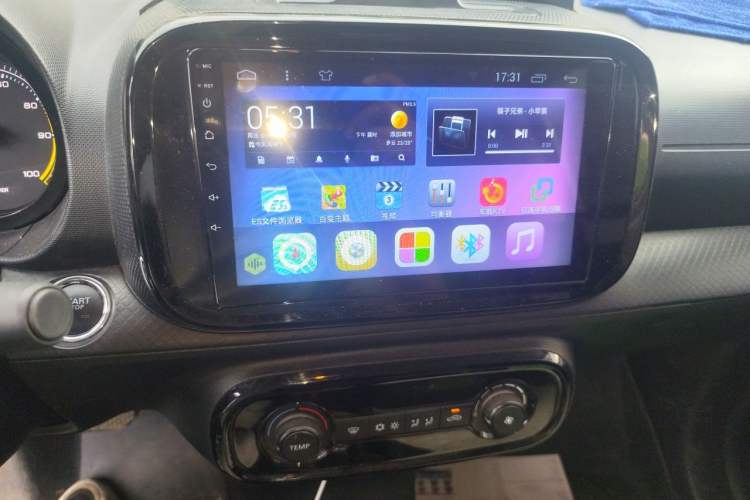 Used Roewe Clever 2021 302km Excellence Edition Audio And AC Panel
