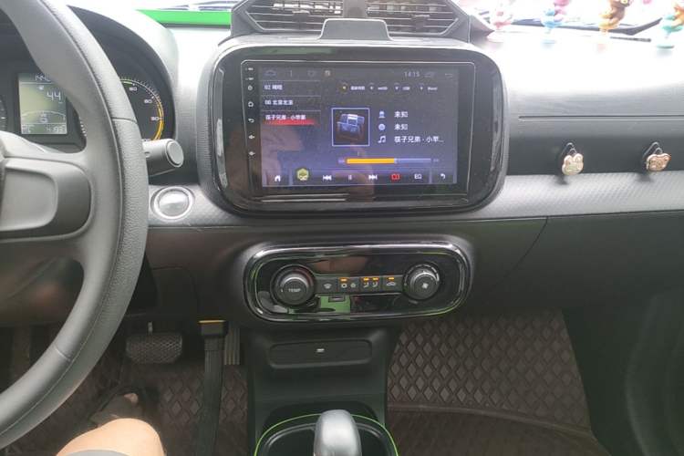 Used Roewe Clever 2021 302km All-Round Version Audio And AC Panel