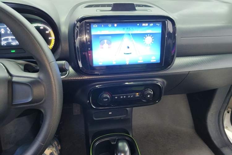 Used Roewe Clever 2021 302km Excellence Edition Audio And AC Panel