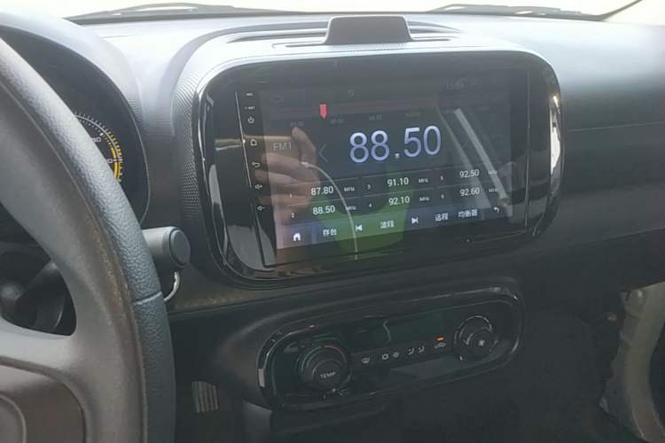 Used Roewe Clever 2021 302km Excellence Edition Audio And AC Panel