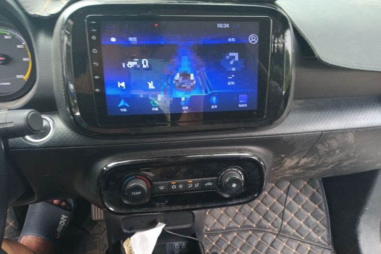 Used Roewe Clever 2021 302 km New Four-Seater Super-Efficient Version Audio And AC Panel