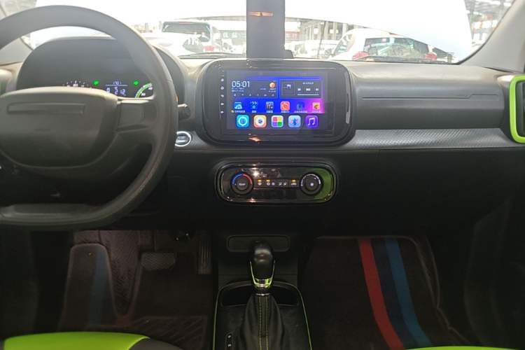 Used Roewe Clever 2021 302km All-Round Version Audio And AC Panel