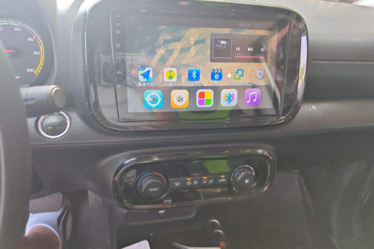 Used Roewe Clever 2021 302km Excellence Edition Audio And AC Panel