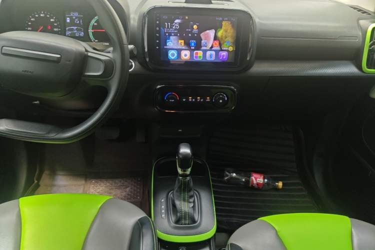 Used Roewe Clever 2021 302km All-Round Version Audio And AC Panel