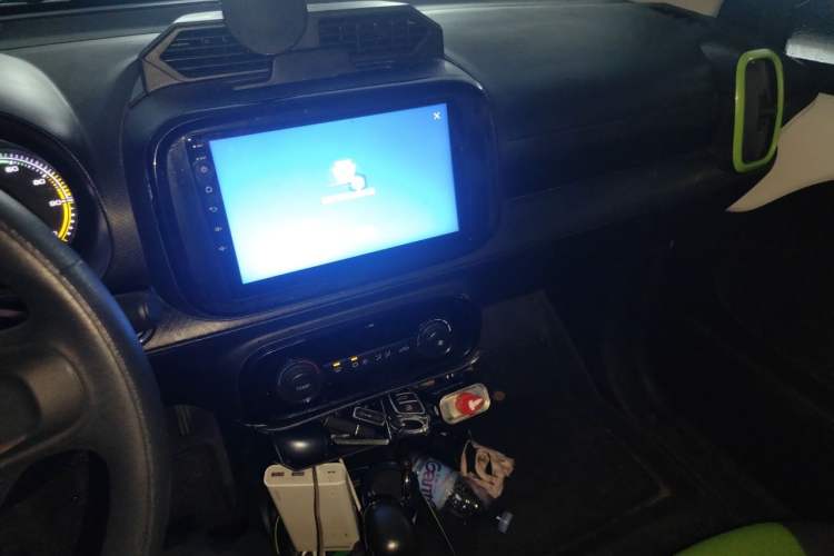 Used Roewe Clever 2021 302km All-Round Version Audio And AC Panel