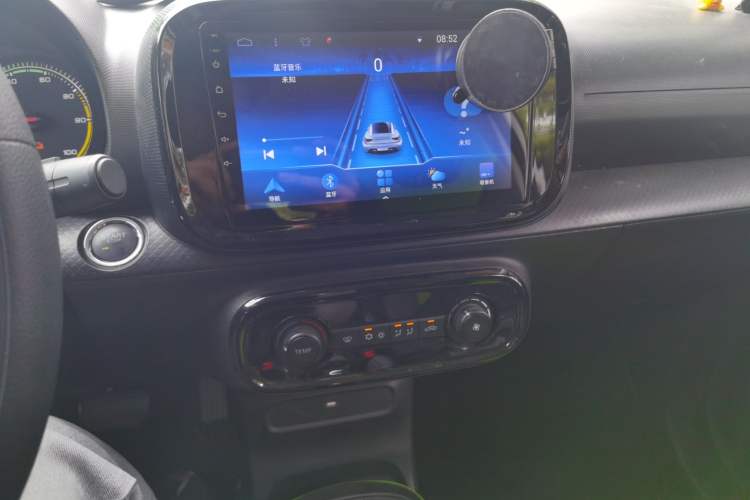 Used Roewe Clever 2021 302km Excellence Edition Audio And AC Panel