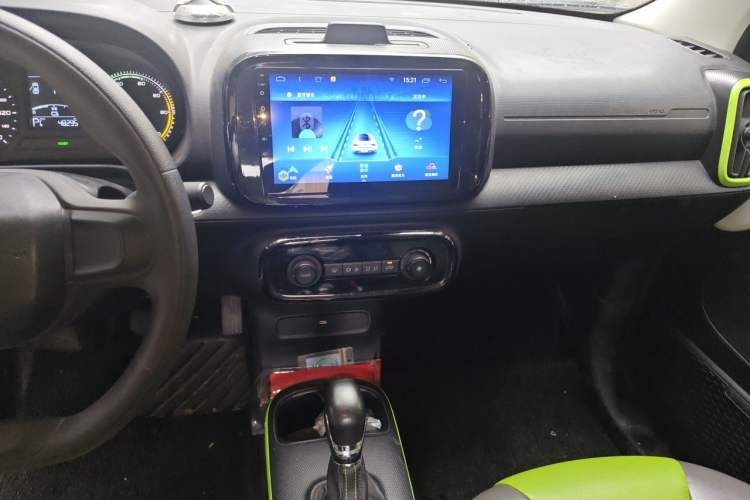 Used Roewe Clever 2021 302km All-Round Version Audio And AC Panel