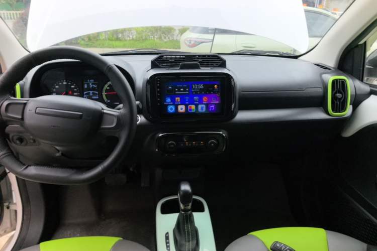 Used Roewe Clever 2021 302km Excellence Edition Audio And AC Panel