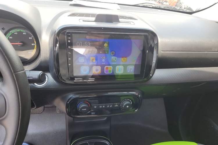 Used Roewe Clever 2021 302km All-Round Version Audio And AC Panel