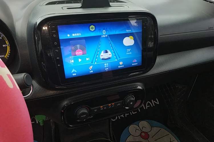Used Roewe Clever 2021 302km All-Round Version Audio And AC Panel