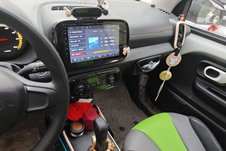 Used Roewe Clever 2021 302km Excellence Edition Audio And AC Panel