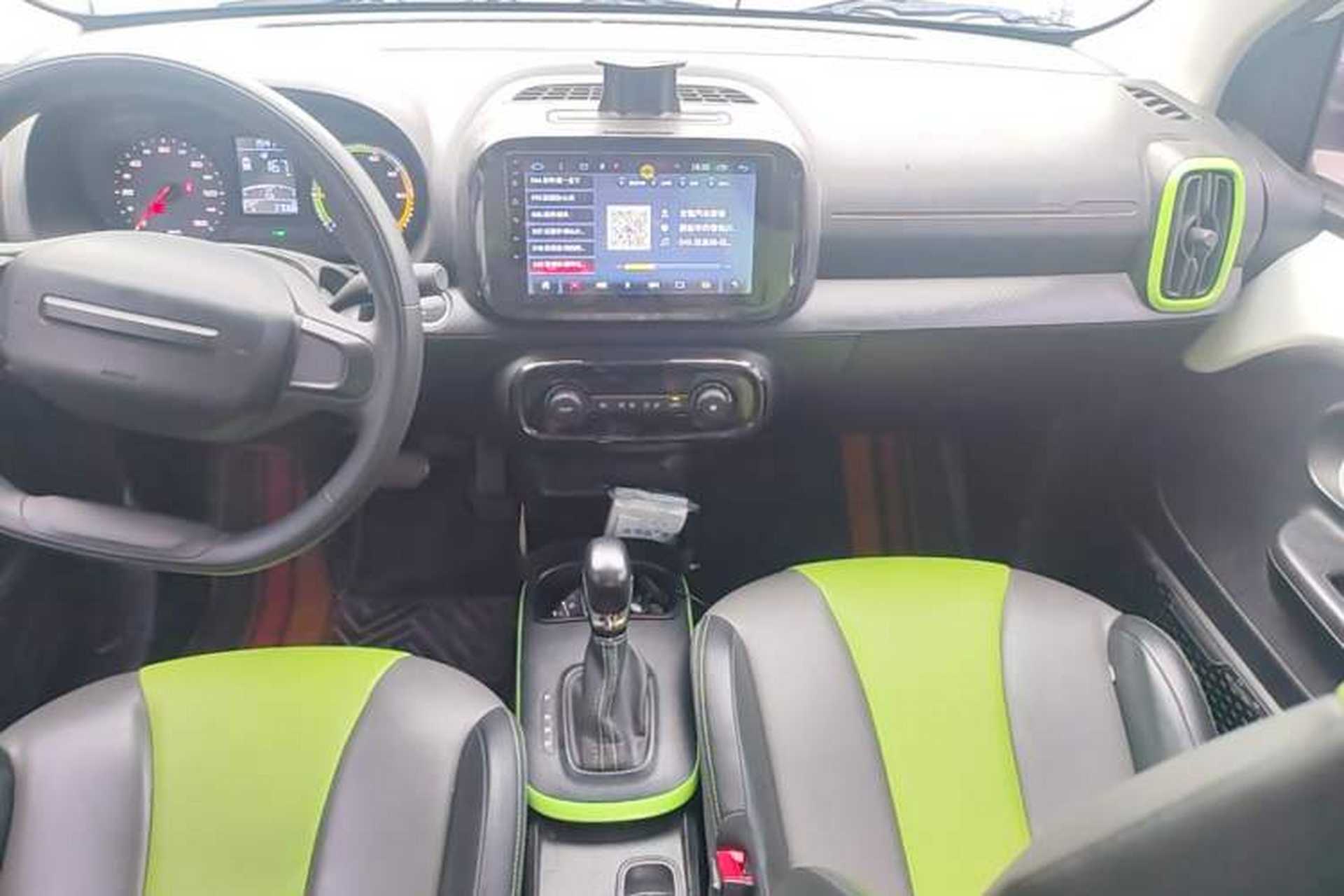Used Roewe Clever 2021 302 km New Four-Seater Super-Efficient Version Audio And AC Panel