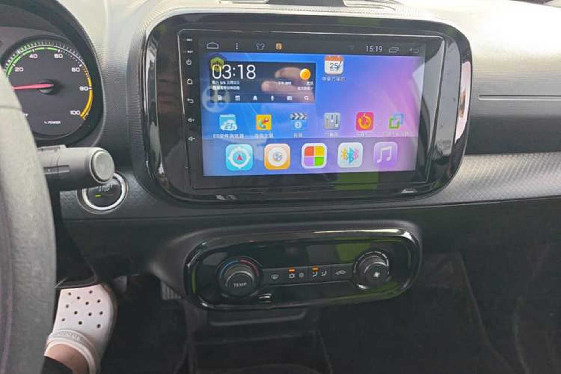 Used Roewe Clever 2021 302km All-Round Version Audio And AC Panel