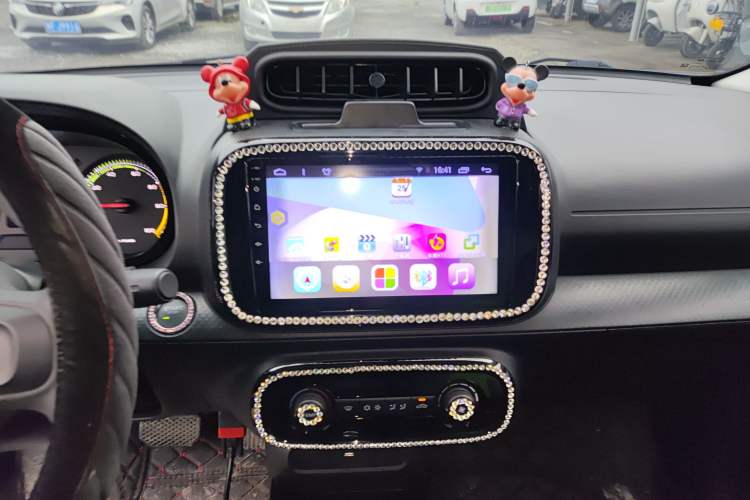 Used Roewe Clever 2021 302km All-Round Version Audio And AC Panel