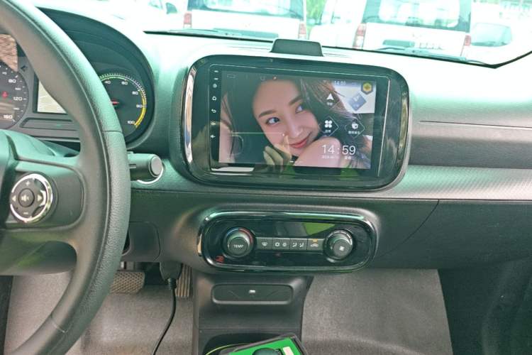 Used Roewe Clever 2021 302km Excellence Edition Audio And AC Panel