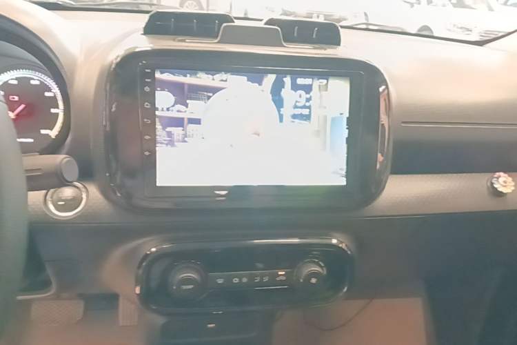 Used Roewe Clever 2021 302km Excellence Edition Audio And AC Panel