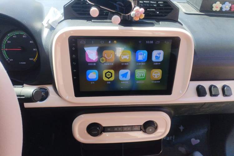 Used Roewe Clever 2021 302 km New Four-Seater Super-Efficient Version Audio And AC Panel