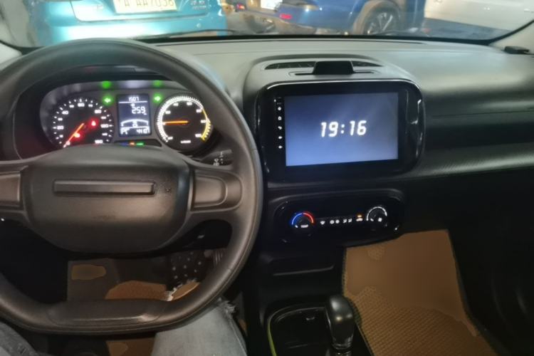 Used Roewe Clever 2021 302km All-Round Version Center Console