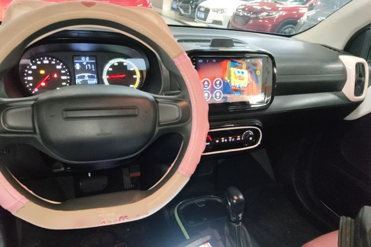 Used Roewe Clever 2021 302km Excellence Edition Center Console