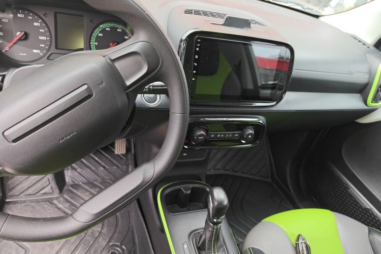 Used Roewe Clever 2021 302km Excellence Edition Center Console