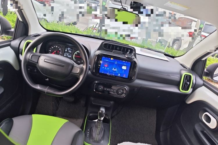 Used Roewe Clever 2021 302km All-Round Version Center Console