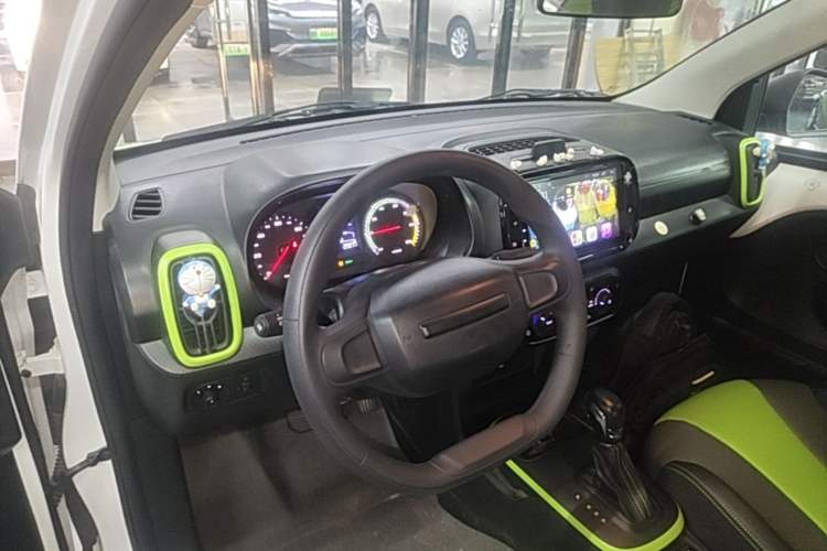 Used Roewe Clever 2021 302km All-Round Version Center Console