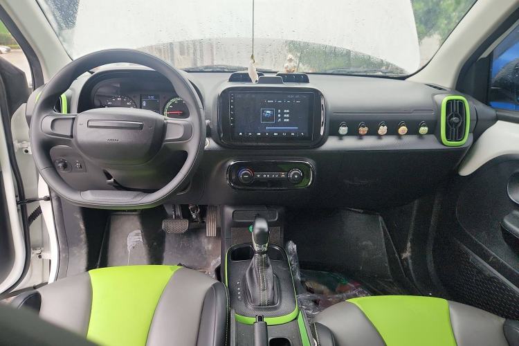 Used Roewe Clever 2021 302km All-Round Version Center Console