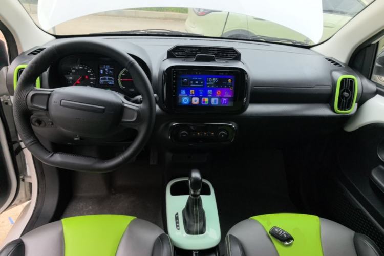 Used Roewe Clever 2021 302km Excellence Edition Center Console