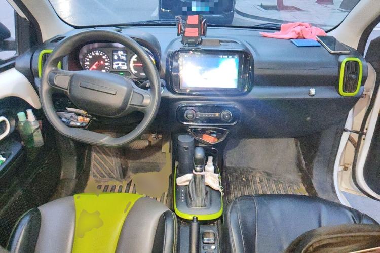 Used Roewe Clever 2021 302km All-Round Version Center Console