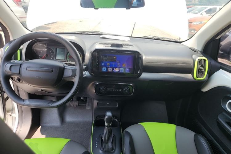 Used Roewe Clever 2021 302km All-Round Version Center Console