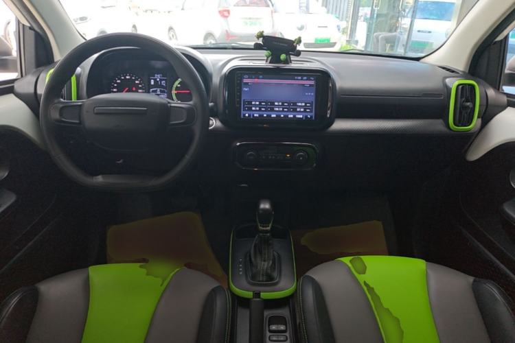 Used Roewe Clever 2021 302km All-Round Version Center Console