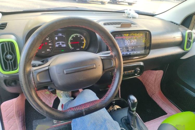 Used Roewe Clever 2021 302km All-Round Version Center Console