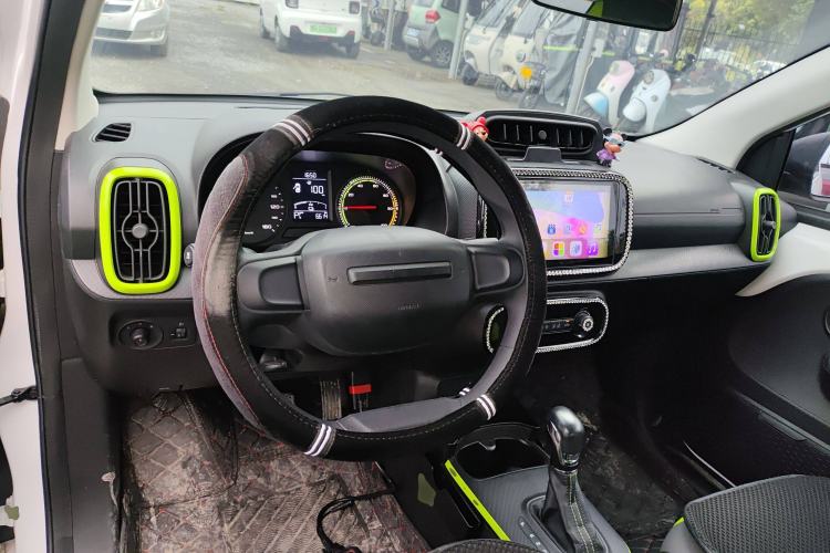 Used Roewe Clever 2021 302km All-Round Version Center Console
