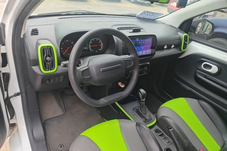 Used Roewe Clever 2021 302km All-Round Version Center Console