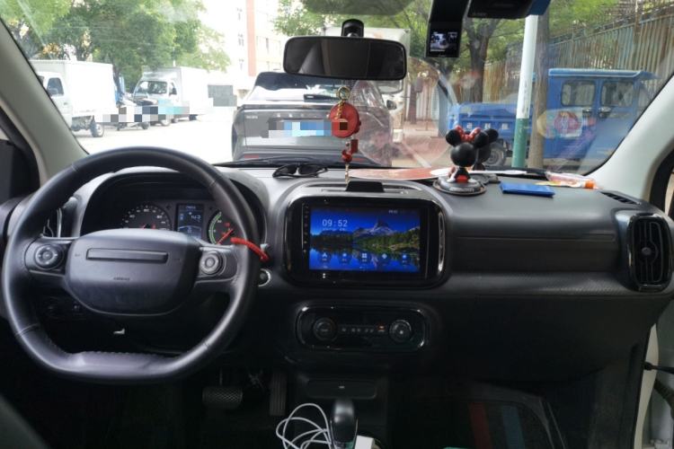 Used Roewe Clever 2021 302km All-Round Version Center Console