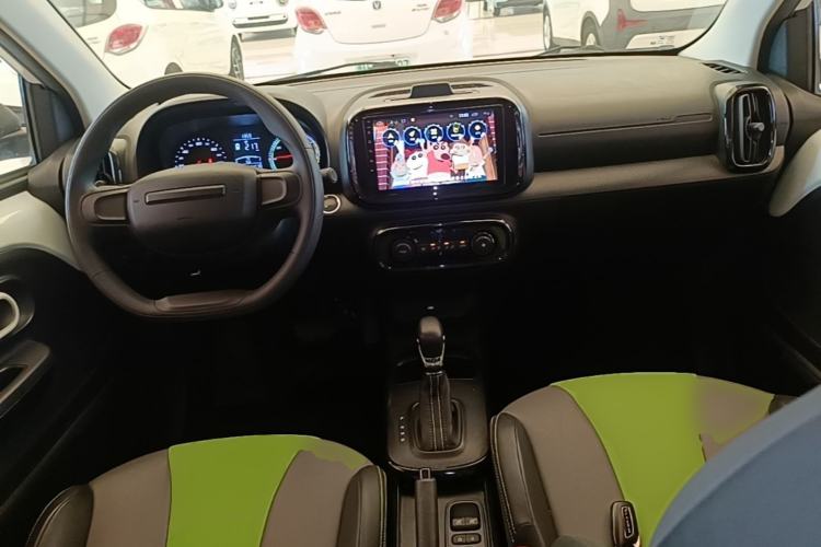 Used Roewe Clever 2021 302 km New Four-Seater Super-Efficient Version Center Console