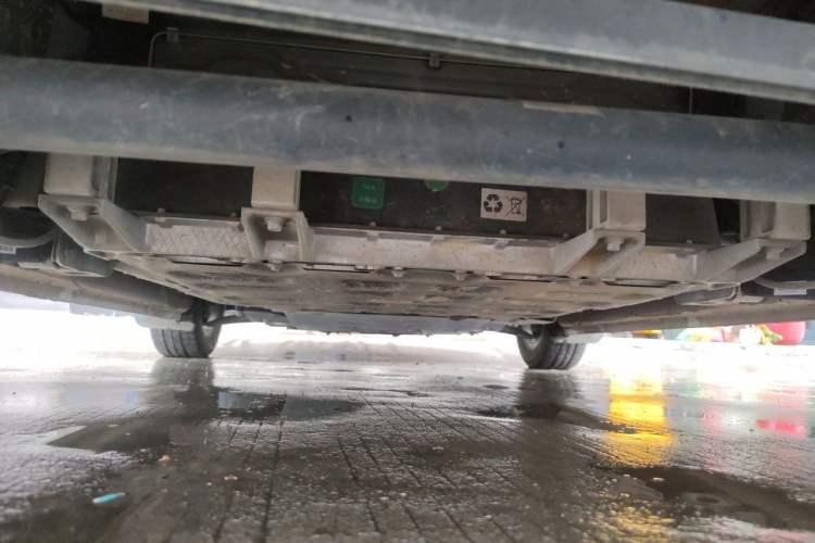 Used Roewe Clever 2021 302 km New Four-Seater Super-Efficient Version Chassis Front