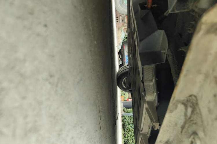 Used Roewe Clever 2021 302 km New Four-Seater Super-Efficient Version Chassis Front Left