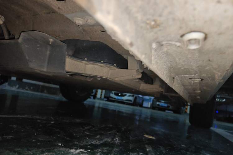 Used Roewe Clever 2021 302 km New Four-Seater Super-Efficient Version Chassis Front Left