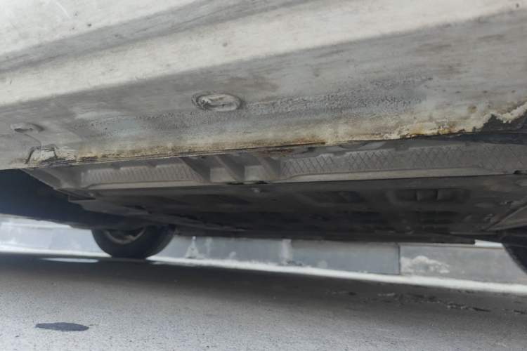 Used Roewe Clever 2021 302 km New Four-Seater Super-Efficient Version Chassis Front Left