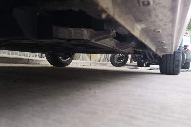 Used Roewe Clever 2021 302km All-Round Version Chassis Front Left